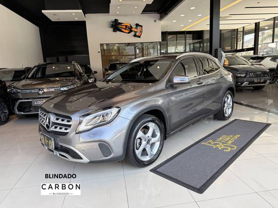 MERCEDES-BENZ GLA 200 1.6 CGI FLEX ADVANCE 7G-DCT
